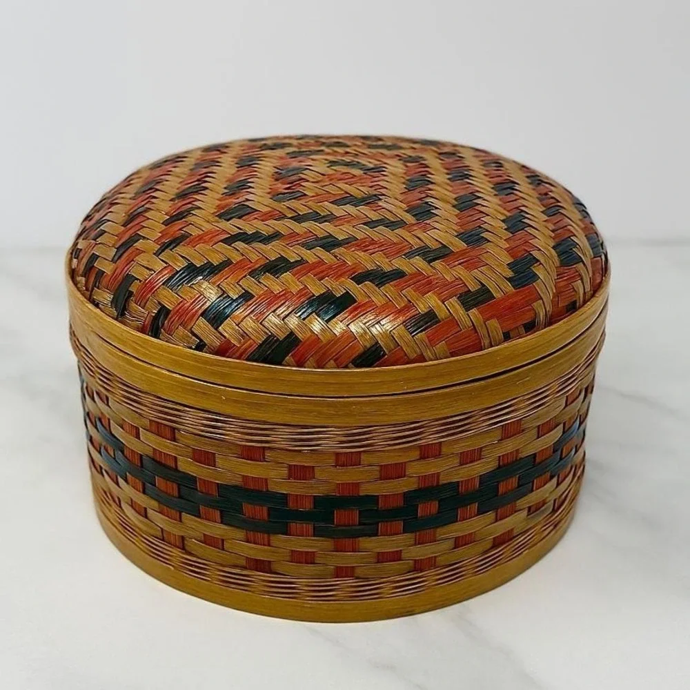 Vintage Colorful Orange Brown Woven Basket with Lid Round Storage Basket 9.25